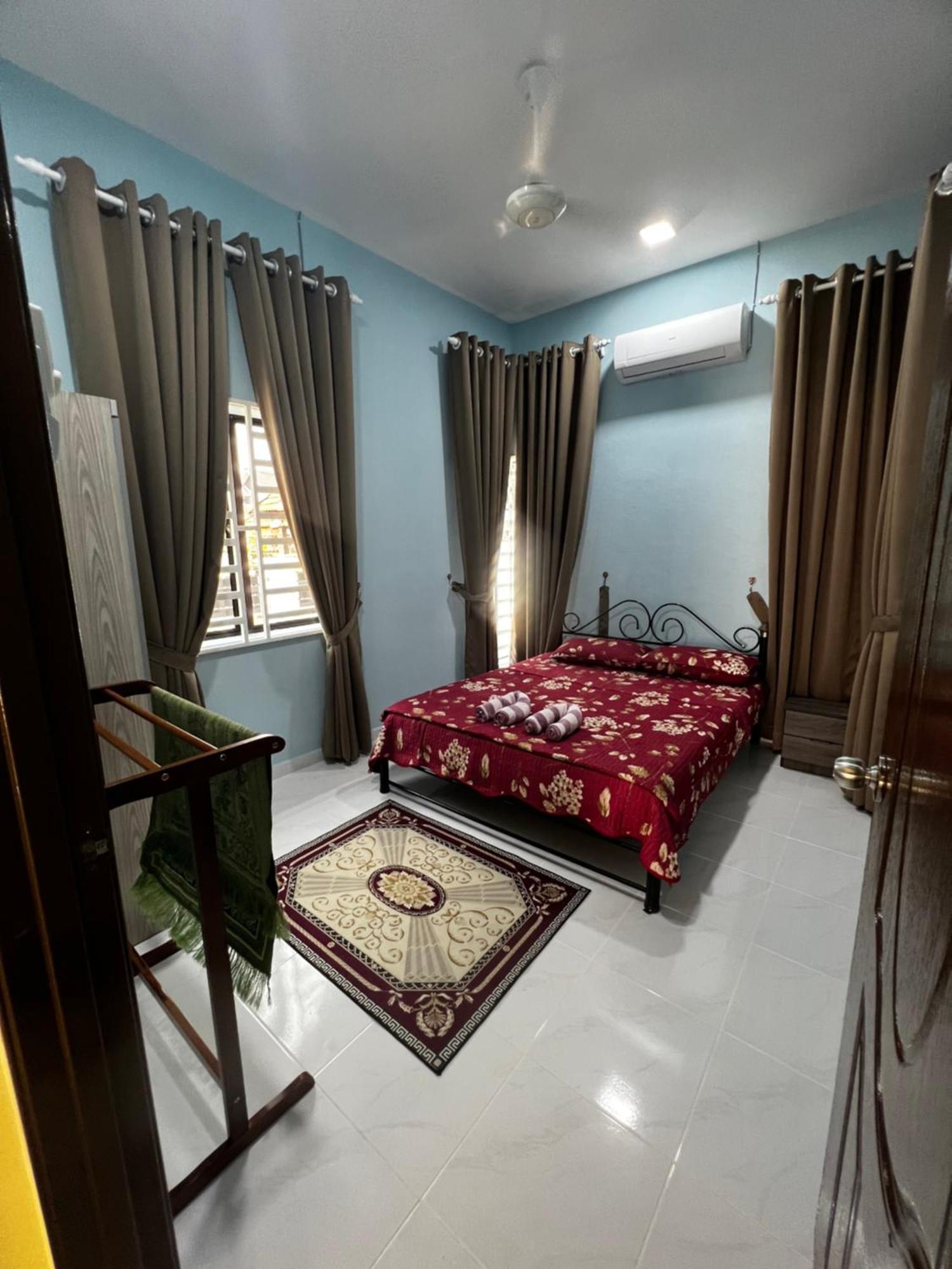 Yatee Homestay كُوالا تيرينغانو المظهر الخارجي الصورة